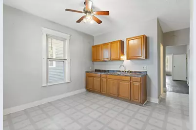 1822 W Rogers St, Milwaukee, WI 53204 - Photo 8