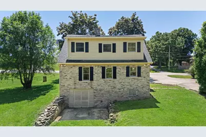 340  Old Green Bay Rd, Somers, WI 53144 - Photo 4