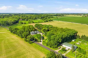 N6934 High Point Rd, Oak Grove, WI 53916 - Photo 38