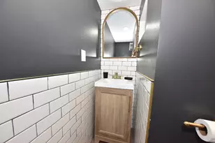 926 N 60th St, Milwaukee, WI 53213 - Photo 10