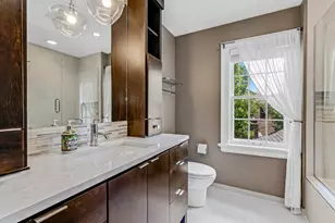 5062 N Larkin St, Whitefish Bay, WI 53217 - Photo 14