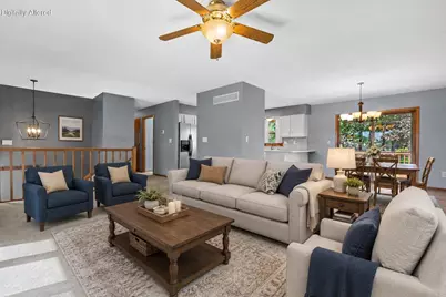 1415 S 167th St, New Berlin, WI 53151 - Photo 4