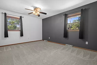 1415 S 167th St, New Berlin, WI 53151 - Photo 18