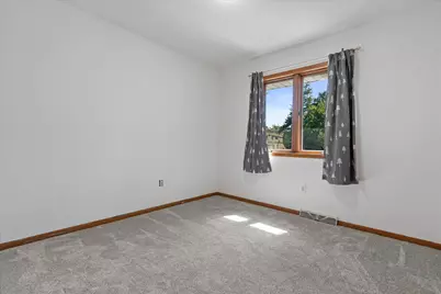 1415 S 167th St, New Berlin, WI 53151 - Photo 22