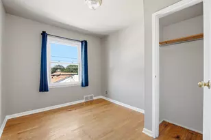 4837 W Lynndale Ave, Milwaukee, WI 53220 - Photo 30