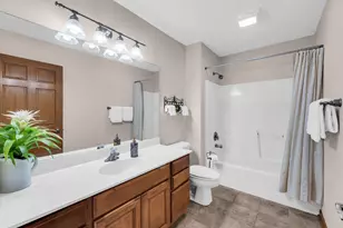 6408 Merganser Dr, Racine, WI 53406 - Photo 12