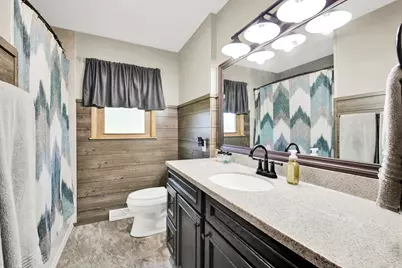718 S Silverbrook Dr, West Bend, WI 53095 - Photo 12