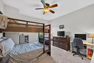 985 Hastings Ct, Racine, WI 53406 - Photo 18