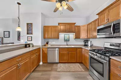 985  Hastings Ct #101, Racine, WI 53406 - Photo 10
