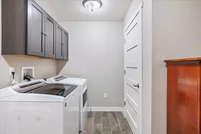 1023  Lincoln St, Onalaska, WI 54650 - Photo 16