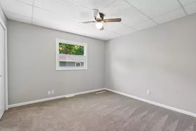 2107  Haegele Dr, Twin Lakes, WI 53181 - Photo 14