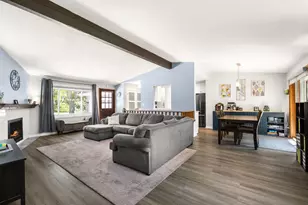 15449 W Mayflower Dr, New Berlin, WI 53151 - Photo 6
