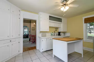 346  High St, Pewaukee, WI 53072 - Photo 34