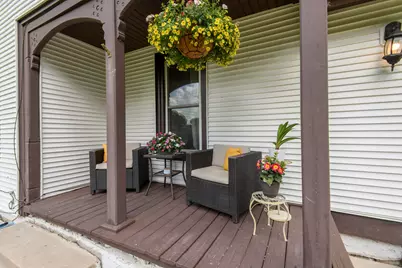 346  High St, Pewaukee, WI 53072 - Photo 10