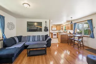 1019 S 6th St, De Pere, WI 54115 - Photo 4