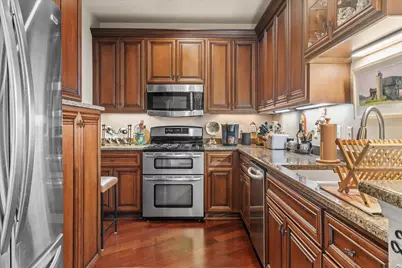 1300 N Prospect Ave #420, Milwaukee, WI 53202 - Photo 14