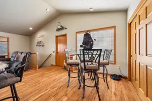 118 Pheasant Run, Johnson Creek, WI 53038 - Photo 8