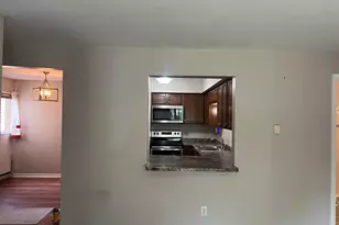 4615 S Woodland Dr, Greenfield, WI 53220 - Photo 6