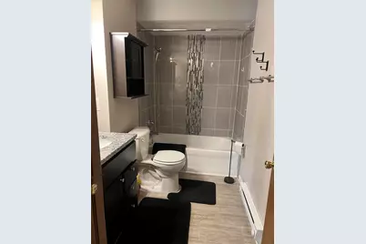 4615 S Woodland Dr, Greenfield, WI 53220 - Photo 16