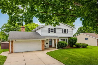 W173N8514  Robert Ave, Menomonee Falls, WI 53051 - Photo 46