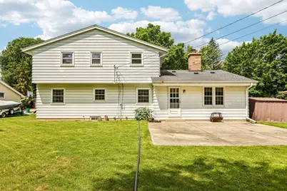 W173N8514  Robert Ave, Menomonee Falls, WI 53051 - Photo 44