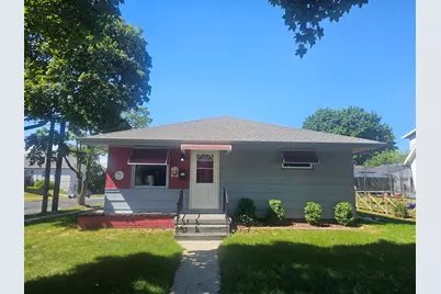 1714  Madison St, Manitowoc, WI 54220 - Photo 18