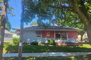 1714 Madison St, Manitowoc, WI 54220 - Photo 20