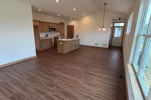 752 Pleasant Park Ct, Johnson Creek, WI 53038 - Photo 8