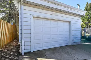 3948 E Underwood Ave, Cudahy, WI 53110 - Photo 36