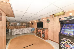 3948 E Underwood Ave, Cudahy, WI 53110 - Photo 24