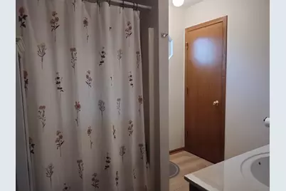 2024  Grove Ave, Racine, WI 53405 - Photo 34