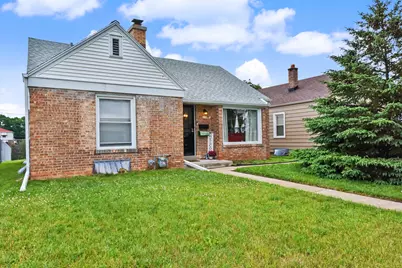 4040 N 49th St, Milwaukee, WI 53216 - Photo 2