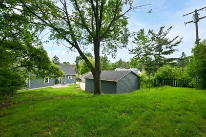10518 W Spring Green Rd, Greenfield, WI 53228 - Photo 34