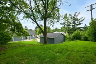 10518 W Spring Green Rd, Greenfield, WI 53228 - Photo 34