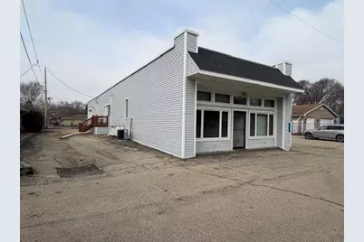 629  Cogswell Dr, Salem Lakes, WI 53170 - Photo 2