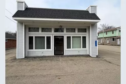 629  Cogswell Dr, Salem Lakes, WI 53170 - Photo 1