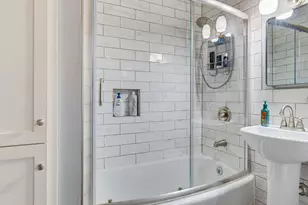6526 W Burdick Ave, Milwaukee, WI 53219 - Photo 16