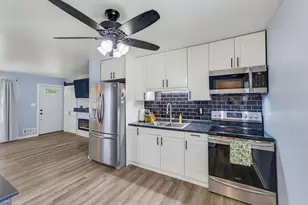 6526 W Burdick Ave, Milwaukee, WI 53219 - Photo 4
