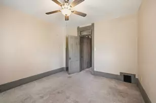 1685 N Humboldt Ave, Milwaukee, WI 53202 - Photo 32