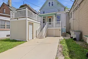 1685 N Humboldt Ave, Milwaukee, WI 53202 - Photo 34