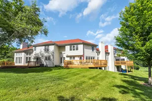 1424 Highland Dr, Geneva, WI 53147 - Photo 4