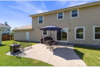 600 E Randy Rd, Oak Creek, WI 53154 - Photo 22