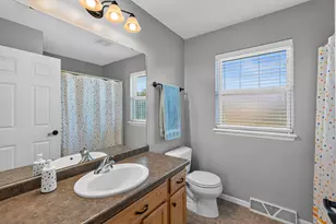 600 E Randy Rd, Oak Creek, WI 53154 - Photo 12