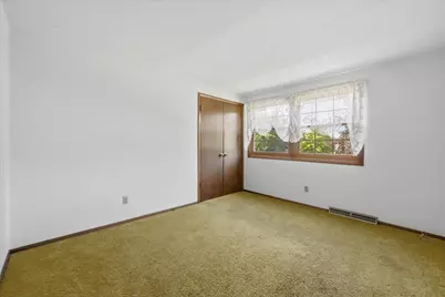 7881  Hill  'n Dale Ct, Cedarburg, WI 53012 - Photo 28