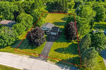 7881  Hill  'n Dale Ct, Cedarburg, WI 53012 - Photo 26