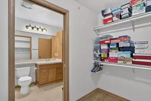 6195 Walnut Ln, Cudahy, WI 53110 - Photo 36