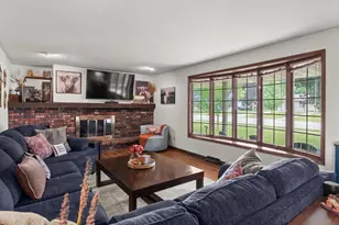 315 S Lincoln Dr, Howards Grove, WI 53083 - Photo 6