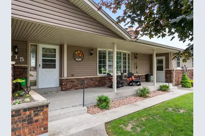 315 S Lincoln Dr, Howards Grove, WI 53083 - Photo 1
