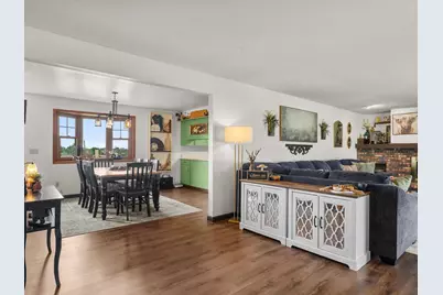 315 S Lincoln Dr, Howards Grove, WI 53083 - Photo 4