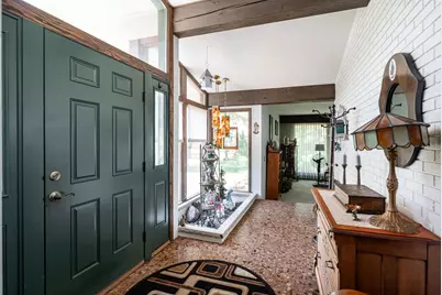 2460  Alta Louise Pkwy, Brookfield, WI 53045 - Photo 8